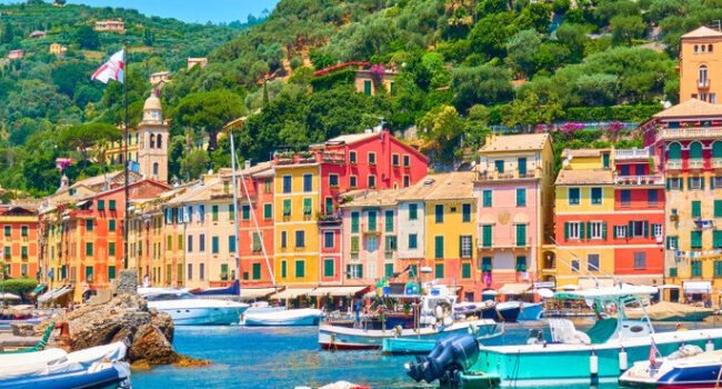 Letní inspirace italským pobřežím – Barvy oživují interiér